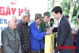 Phó Chủ tịch HĐND tỉnh Phạm Bá Oai dự Ngày hội Đại đoàn kết toàn dân tộc ở thôn Oi, xã Quang Hiến