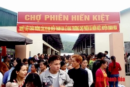 Khai trương Chợ phiên xã Hiền Kiệt (huyện Quan Hóa) năm 2020