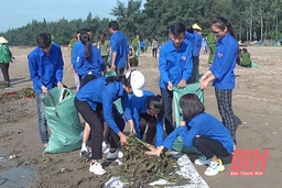 Thanh niên Sầm Sơn với phong trào vì biển đảo quê hương