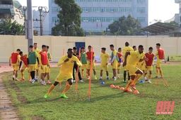 CLB Đông Á Thanh Hóa “đóng cửa” tập luyện để phòng, chống dịch COVID-19