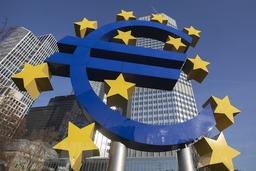 ECB cân nhắc mua thêm trái phiếu vì tác động từ tình hình Ukraine