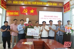 Công ty Xi măng Long Sơn, Quỹ Tấm lòng vàng Báo Thanh Hóa trao kinh phí hỗ trợ xây dựng nhà tình nghĩa