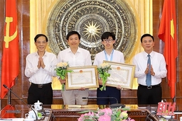 Thanh Hoá tuyên dương và trao thưởng cho học sinh, giáo viên có học sinh đoạt giải Olympic Toán quốc tế  năm  2022