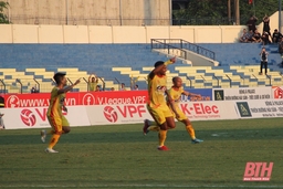 Paulo Pinto lập cú đúp, Đông Á Thanh Hóa thắng thuyết phục trận derby Bắc Trung Bộ