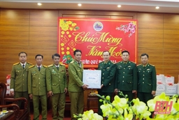 Ban Chỉ huy An ninh tỉnh Hủa Phăn (Lào) thăm, chúc tết BĐBP Thanh Hóa