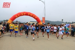 Hà Trung phát động “Toàn dân rèn luyện thân thể theo gương Bác Hồ vĩ đại”, Ngày chạy Olympic Vì sức khỏe toàn dân và Giải việt dã 2024