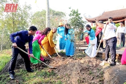 Hội LHPN huyện Quảng Xương phát động trồng cây và các hoạt động kỷ niệm Ngày Quốc tế Phụ nữ 8/3