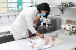 Tiêm vaccine đầy đủ, đúng lịch - biện pháp tốt nhất để phòng tránh bệnh ho gà