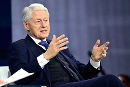 Thông tin mới về sức khỏe cựu Tổng thống Mỹ Bill Clinton