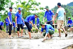 Tuổi trẻ Việt Nam tự hào, vững bước viết tiếp trang sử hào hùng