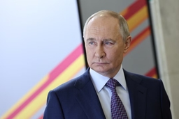 Tổng thống Nga hé lộ khả năng sử dụng vũ khí hạt nhân tại Ukraine