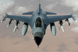 Mỹ chấp thuận gói hỗ trợ máy bay F-16 cho Ukraine