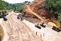 Thủ tướng yêu cầu đẩy nhanh phân bổ, giải ngân vốn đầu tư công 2025