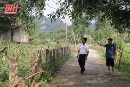 Những cán bộ thôn khéo dân vận