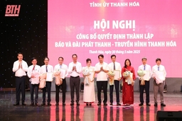 Công bố quyết định thành lập Báo và Đài Phát thanh - Truyền hình Thanh Hóa