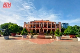 Kỷ niệm 114 năm Ngày Bác Hồ ra đi tìm đường cứu nước (5/6/1911 - 5/6/2025): Người như “Tiếng sấm mùa Xuân”