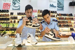 Hàng giả vẫn  “sống khỏe” nếu người tiêu dùng còn dễ dãi