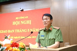 Bộ trưởng Bộ Công an yêu cầu đẩy mạnh xử lý tội phạm sản xuất, buôn bán hàng giả