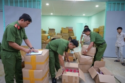 Phá đường dây sản xuất tiêu thụ mỹ phẩm giả bằng hóa chất quy mô lớn