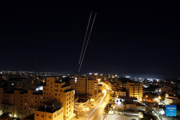 Iran và Israel đối đầu dữ dội trên không: Tehran sử dụng tên lửa siêu vượt âm Fattah-1, tên lửa đạn đạo Sejjil-2