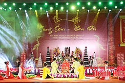 “Tiếp lửa” cho văn nghệ dân gian trong lễ hội truyền thống