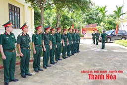 Tư lệnh Quân khu 4 kiểm tra các Ban Chỉ huy Phòng thủ khu vực tại cá cược bóng đá m88 Hóa