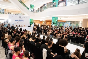 Hơn 1.000 người mẫu đổ bộ casting cho Vietnam International Fashion Week 2025