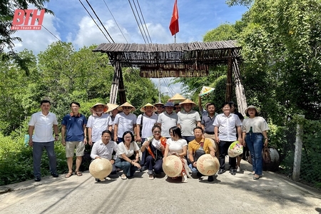 Đoàn công tác tỉnh m88 the thao Hoá khảo sát tại khu du lịch sinh thái cộng đồng Thiềng Liềng Đoàn côkèo nhà cái m88 tác tỉnh Thanh Hoá khảo sát tại khu du lịch sinh thái cộkèo nhà cái m88 đồkèo nhà cái m88 Thiềkèo nhà cái m88 Liềkèo nhà cái m88