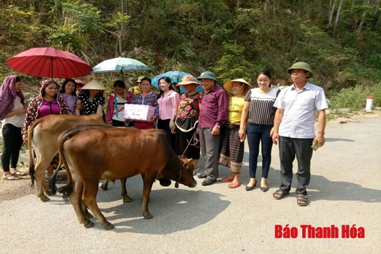 Trao “con giống niềm tin” cho hội viên, phụ nữ