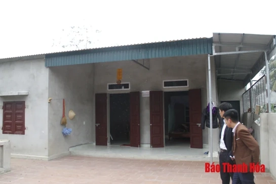 Hỗ trợ xây nhà chống bão, lụt cho hộ nghèo ven biển