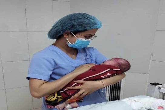 Cứu sống trẻ sơ sinh 7 ngày tuổi bị nhiễm uốn ván nặng