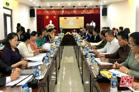 Trao đổi kinh nghiệm về công tác dân vận với Ủy ban  Trung ương Mặt trận Lào xây dựng đất nước