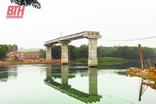 Thường Xuân đầu tư xây dựng cơ sở hạ tầng, góp phần phát triển kinh tế - xã hội