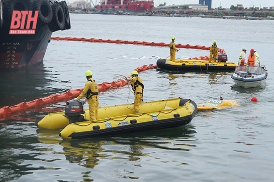 Nâng cao hiệu quả quản lý, kiểm soát môi trường biển