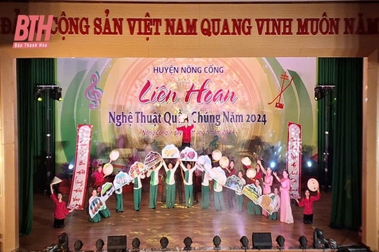 Tạo sân chơi bổ ích cho phong trào văn nghệ cơ sở