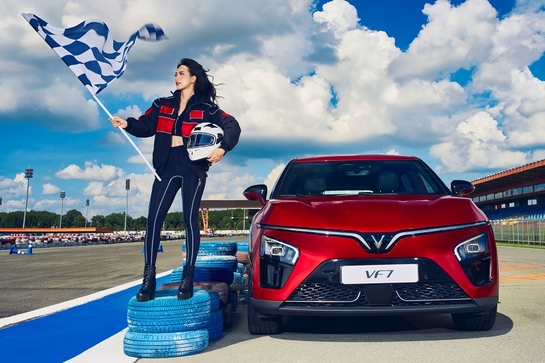 VinFast VF 7 thắng lớn tại Car Awards 2024: Bỏ xa đối thủ với 3 ưu điểm chiếm trọn cảm tình người dùng