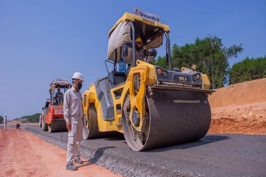 24 bộ, ngành và 49 địa phương chưa phân bổ hết kế hoạch vốn đầu tư công