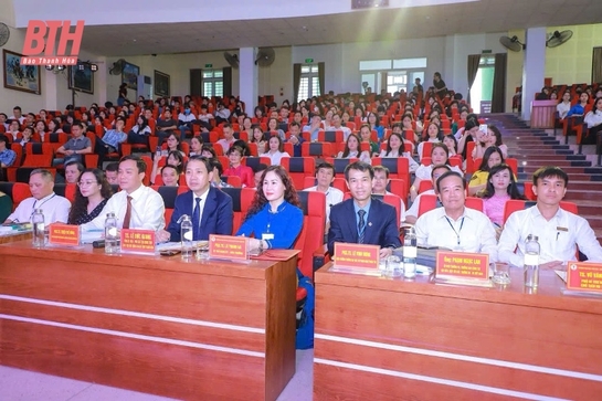 Hội thảo khoa học Quốc gia: “Phát triển khoa học công nghệ, đổi mới sáng tạo và chuyển đổi số trong các trường đào tạo văn m88 link mới nhất – nghệ thuật”