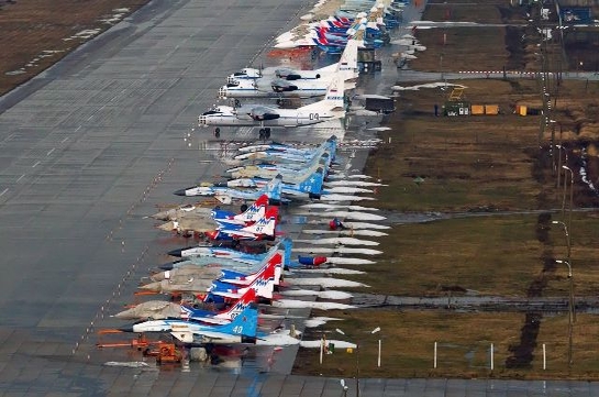 Máy bay không người lái Ukraine tấn công căn cứ không quân tinh nhuệ của Nga trước Ngày Chiến thắng