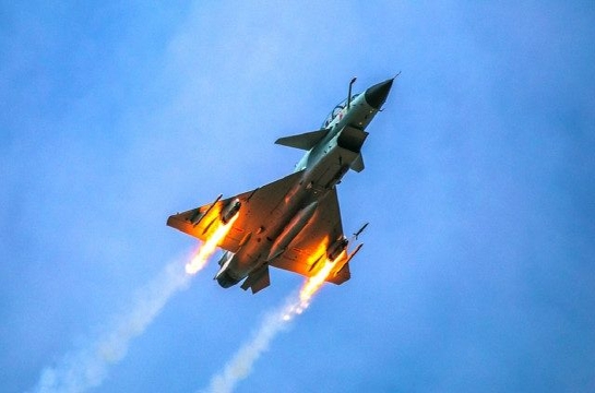 Máy bay J-10C của Trung Quốc khiến giá cổ phiếu Chengdu tăng 40% chỉ trong vài ngày