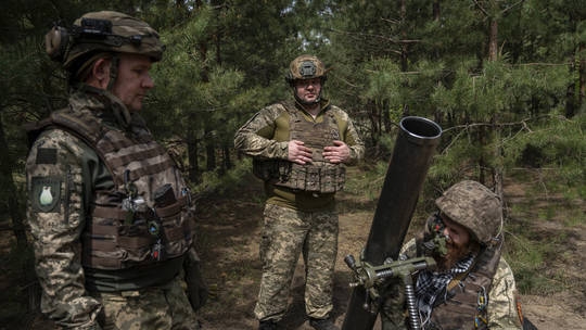 Ukraine lãng phí 770 triệu đô la vào các hợp đồng vũ khí đáng ngờ