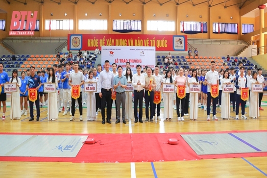 Khai mạc Giải vô địch trẻ Đấu kiếm quốc gia