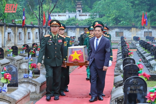 Truy điệu hài cốt liệt sĩ quân tình nguyện và chuyên gia Việt Nam hy sinh tại Lào về an nghỉ tại Nghĩa trang Liệt sĩ Quốc tế Đồng Tâm