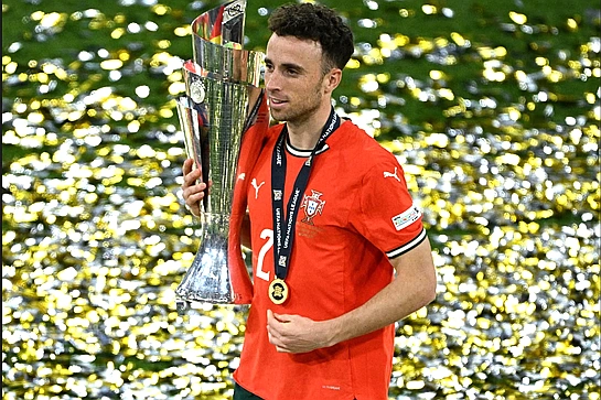 Ngôi sao Liverpool Diogo Jota qua đời trong vụ tai nạn xe hơi thảm khốc