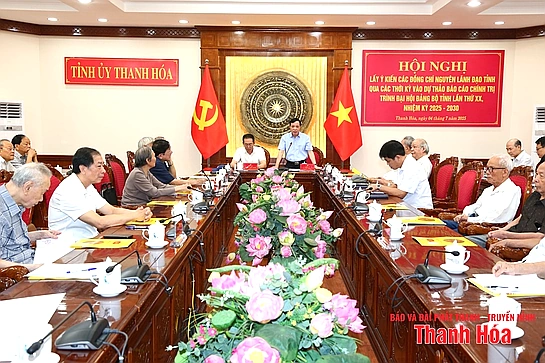 Các đồng chí nguyên lãnh đạo tỉnh góp ý vào dự thảo Báo cáo chính trị trình Đại hội Đảng bộ tỉnh lần thứ XX, nhiệm kỳ 2025-2030