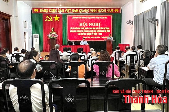 Nhiều đề xuất sâu sắc, thiết thực của đội ngũ trí thức, các nhà khoa học góp ý vào dự thảo báo cáo chính trị