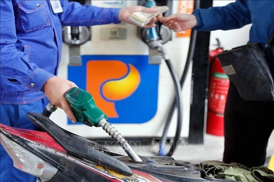 VPI dự nhà cái m88 giá xăng giảm nhẹ, giá dầu tăng trong kỳ điều hành 24/7