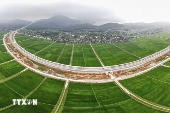 Lập 10 đoàn đi giải đáp khó khăn tại các địa phương về nông nghiệp môi trường