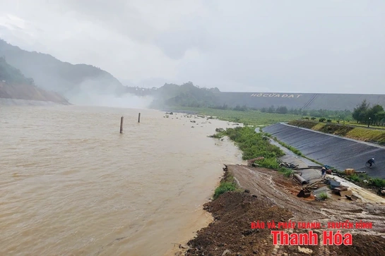 Vận hành an toàn công trình thủy lợi Cửa Đạt phục vụ sản xuất và dân sinh mùa mưa, bão