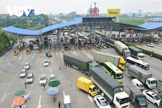 Cục CSGT lên tiếng về lý do đề xuất cấm xe tải vào làn tốc độ cao nhất trên cao tốc
